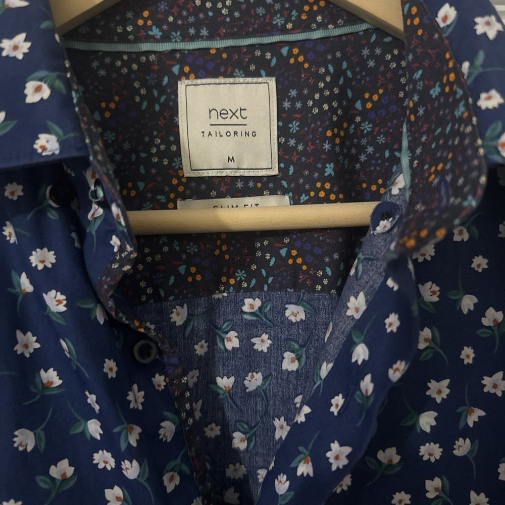 Next Men's Floral Button Down Shirt Size Medium Slim Fit - Picture 2 of 3